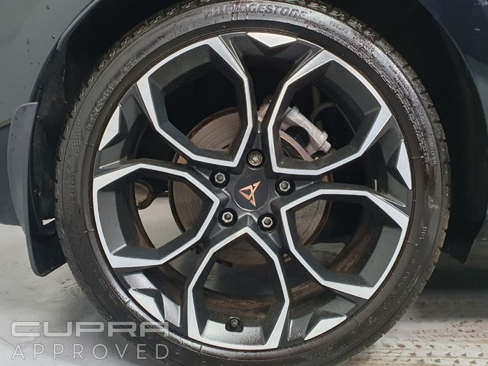 Cupra Leon 2025