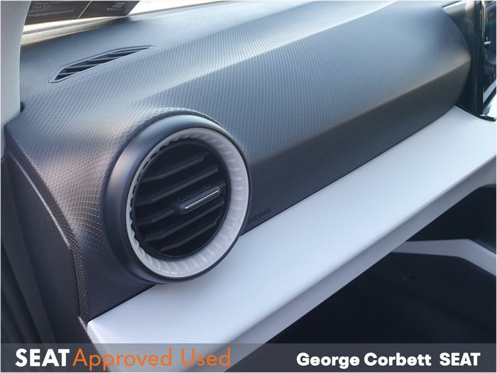 SEAT Arona 2023