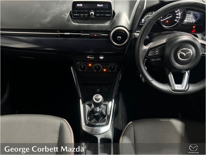 Mazda 2 2021