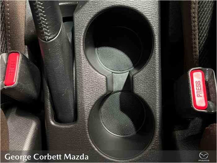Mazda 2 2021