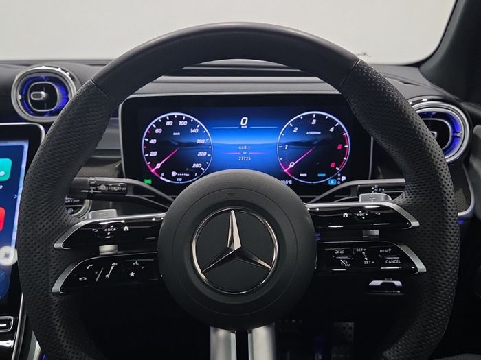 Mercedes-Benz GLC 2025