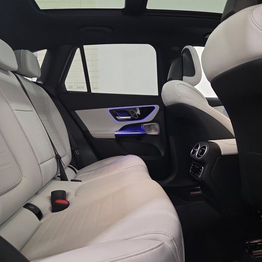 Mercedes-Benz GLC 2025