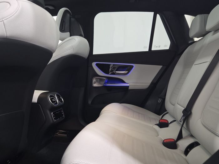 Mercedes-Benz GLC 2025