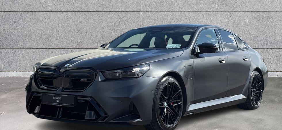 BMW M5 2025
