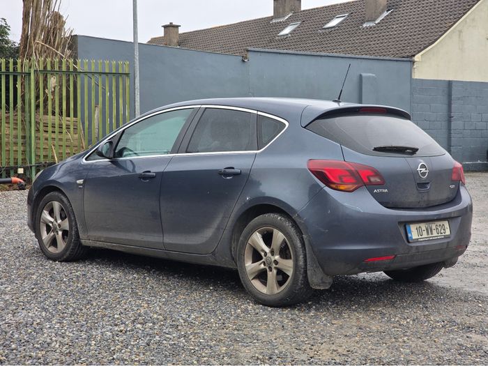 Opel Astra 2010