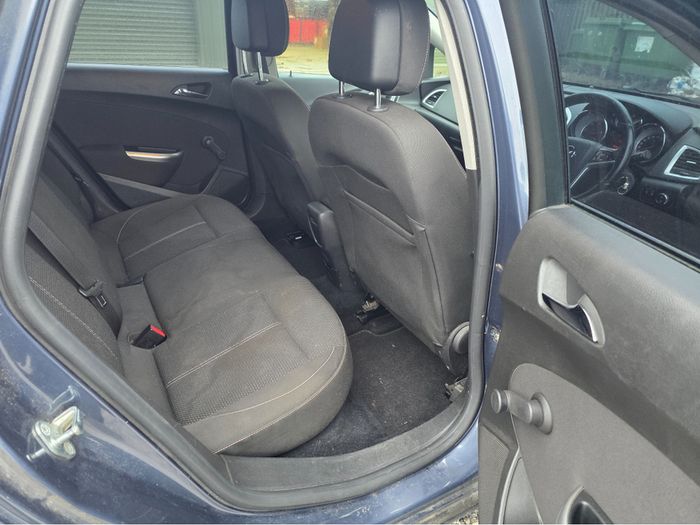 Opel Astra 2010