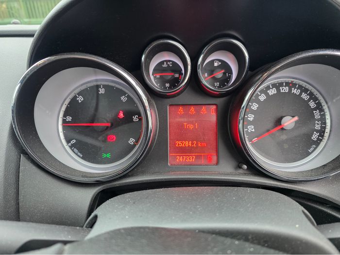 Opel Astra 2010