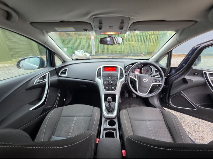 Opel Astra 2010