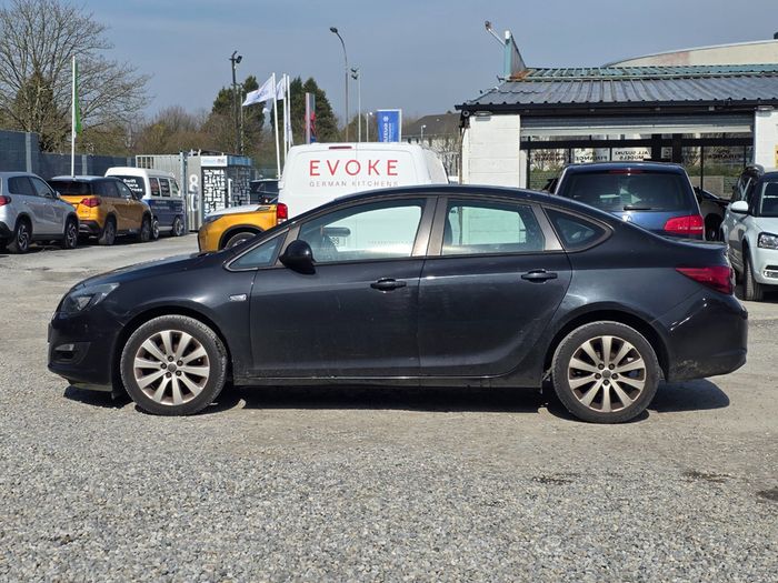 Opel Astra 2013