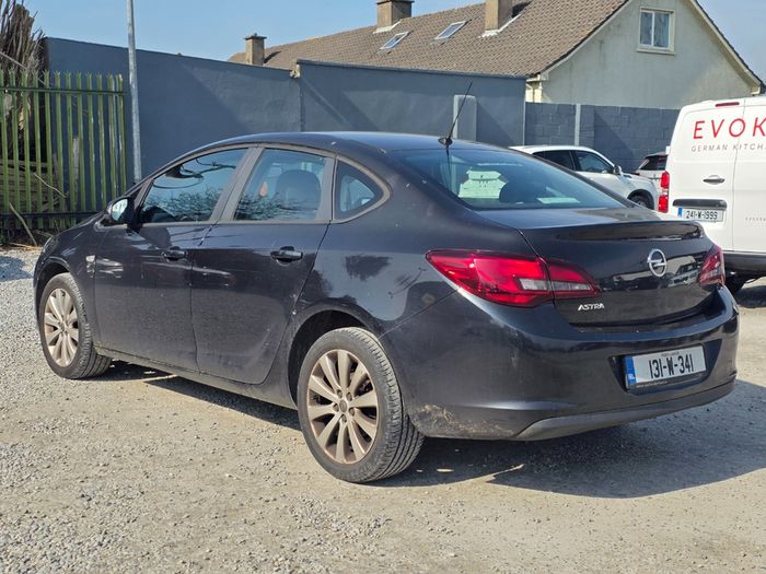 Opel Astra 2013