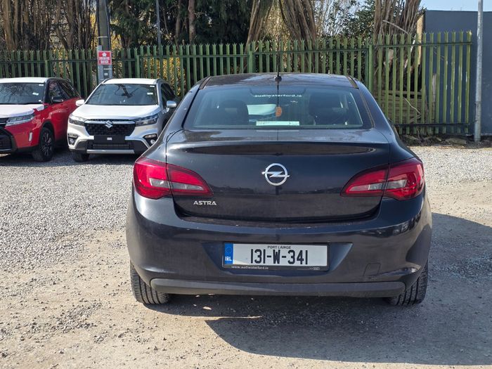 Opel Astra 2013