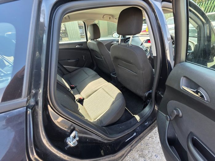 Opel Astra 2013