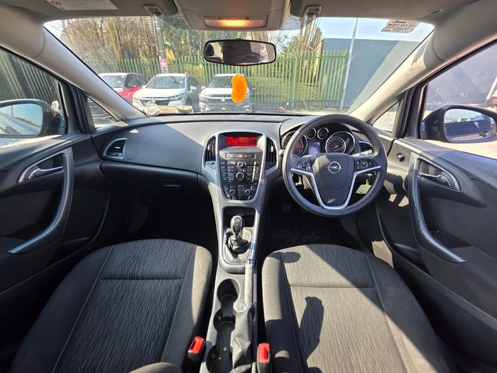 Opel Astra 2013
