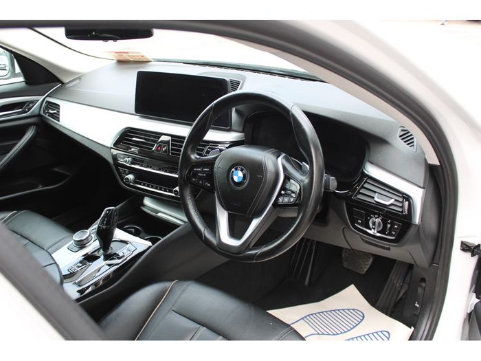BMW 5 Series 2022
