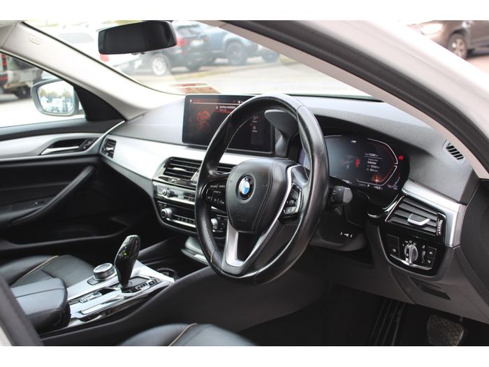BMW 5 Series 2022