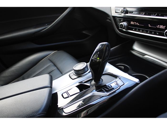 BMW 5 Series 2022