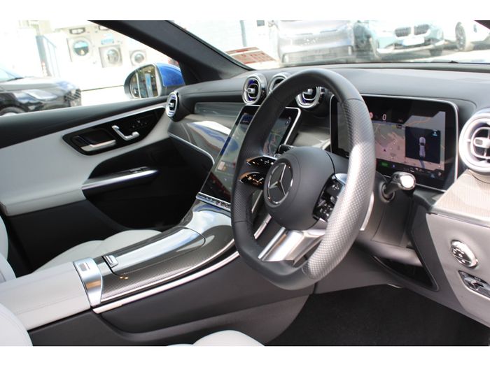 Mercedes-Benz GLC-Class 2025