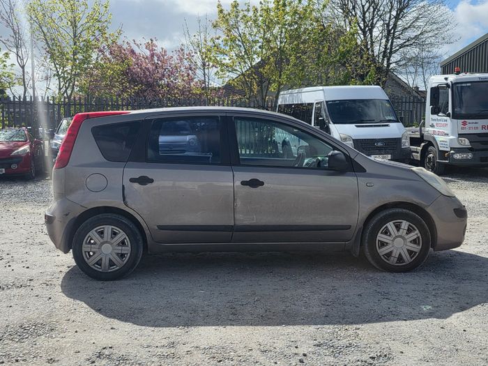 Nissan NOTE 2006