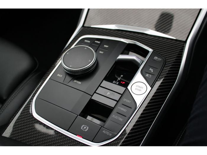 BMW 3 Series 2025