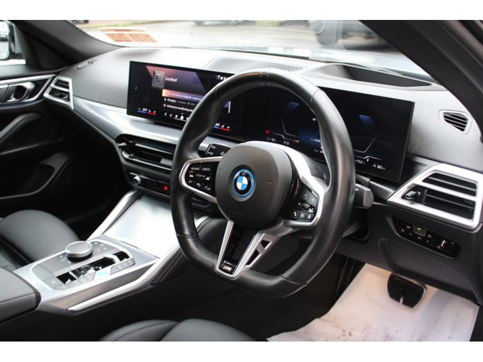 BMW i4 2025