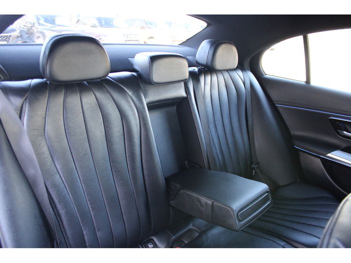 Mercedes-Benz E-Class 2024