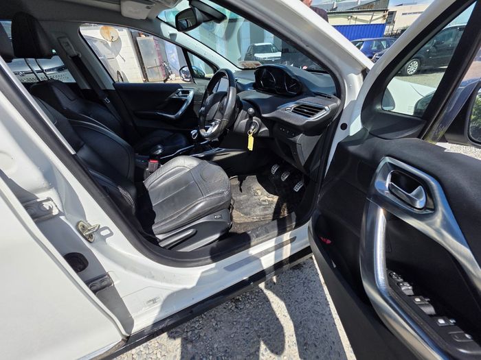 Peugeot 2008 2014