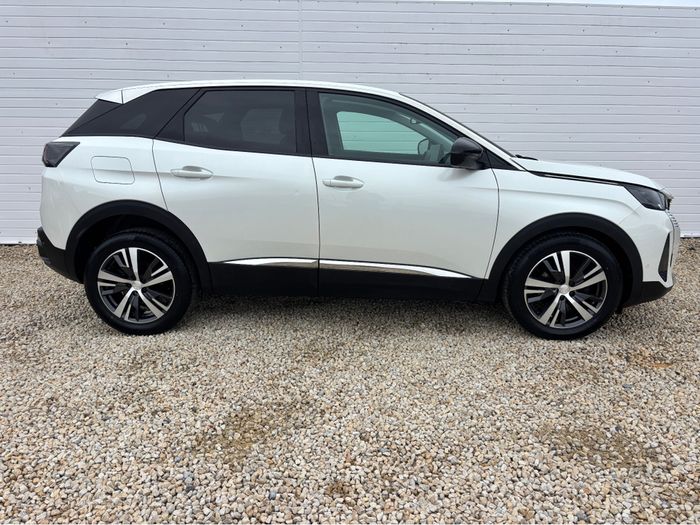 Peugeot 3008 2022
