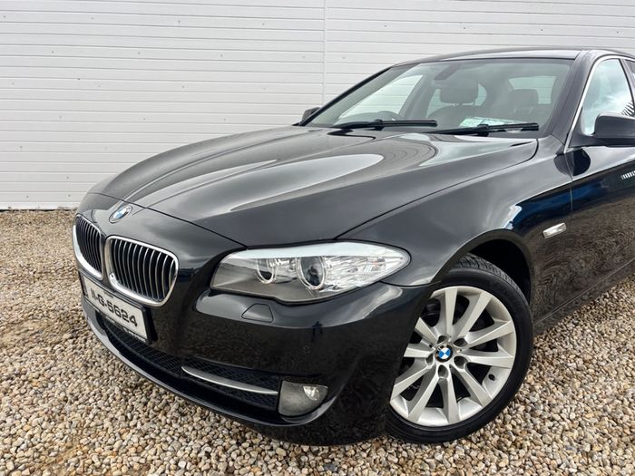 BMW 5 Series 2011