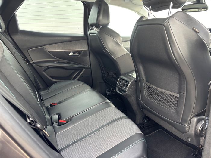 Peugeot 3008 2022