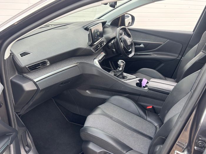 Peugeot 3008 2022