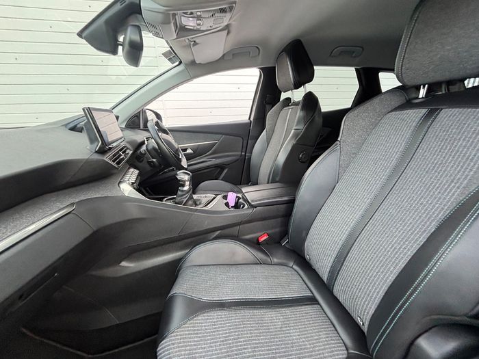 Peugeot 3008 2022
