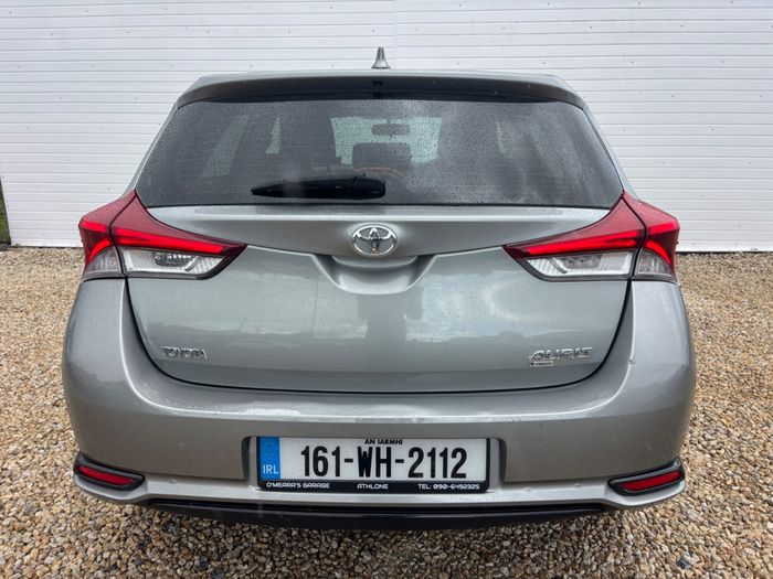 Toyota Auris 2016