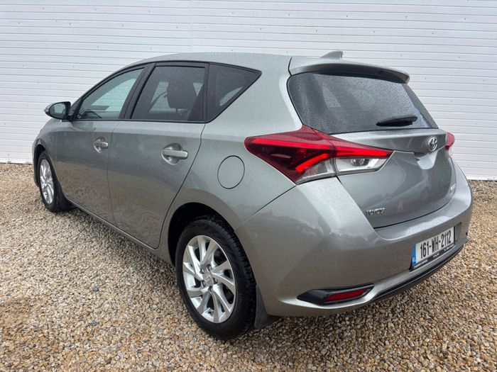 Toyota Auris 2016