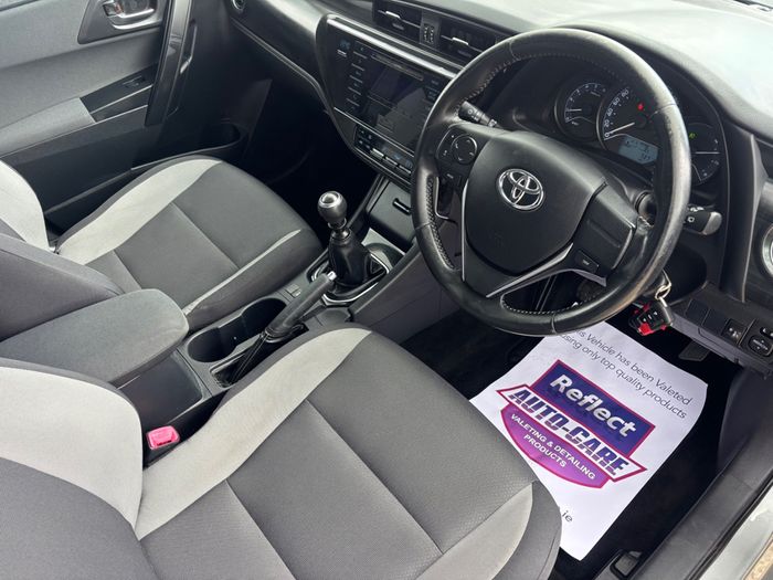 Toyota Auris 2016