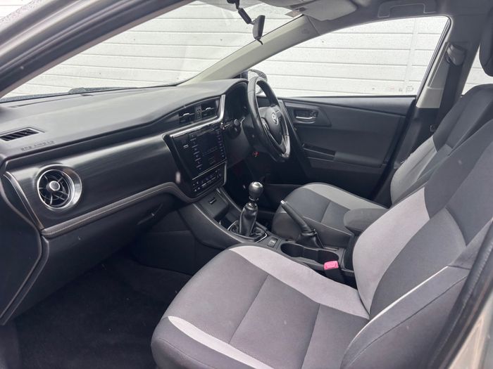 Toyota Auris 2016