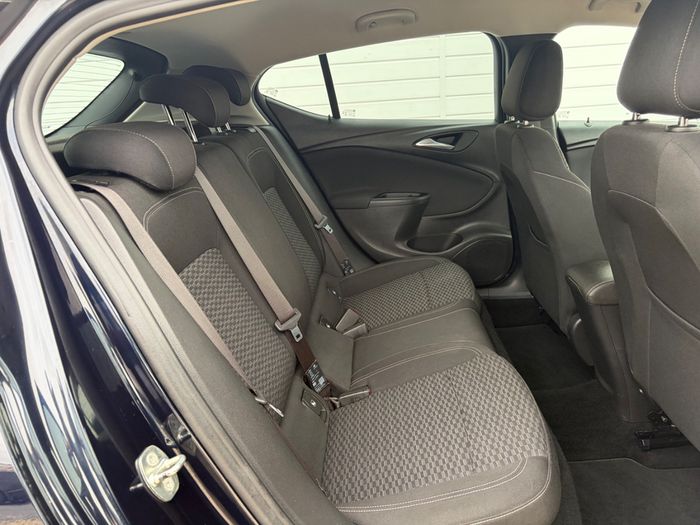 Vauxhall Astra 2018
