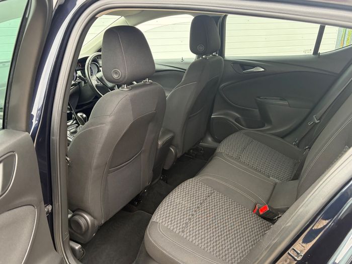 Vauxhall Astra 2018
