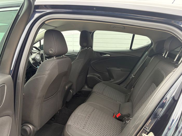 Vauxhall Astra 2018