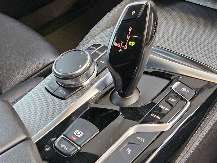 BMW 5 Series 2019