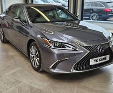Lexus ES 2019