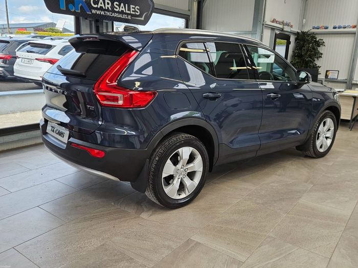 Volvo XC40 2021