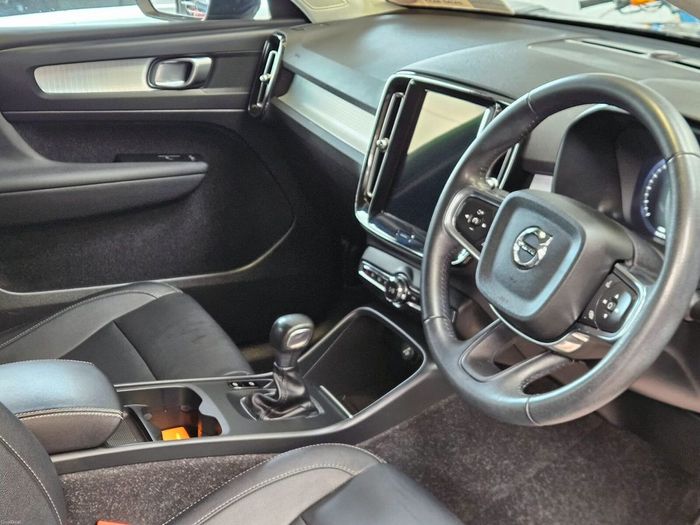 Volvo XC40 2021