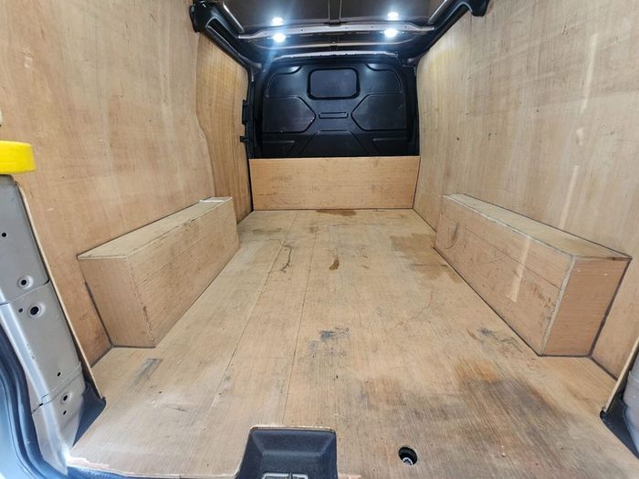 Ford Transit 2021