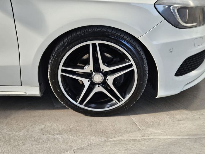Mercedes-Benz B-Class 2013