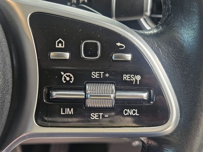 Mercedes-Benz C-Class 2019
