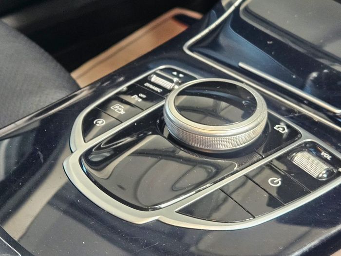 Mercedes-Benz C-Class 2019