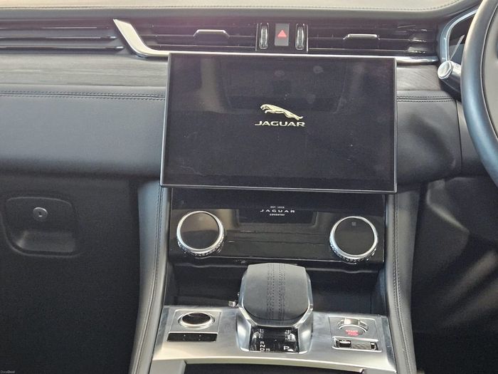 Jaguar F- PACE 2022