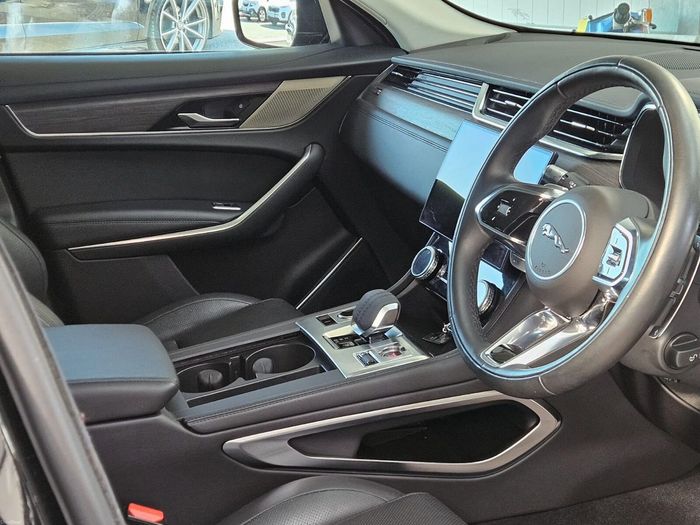 Jaguar F- PACE 2022