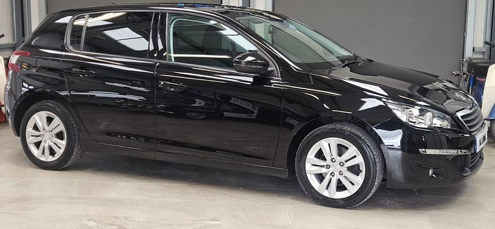 Peugeot 308 2016