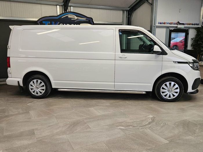 Volkswagen Transporter 2023